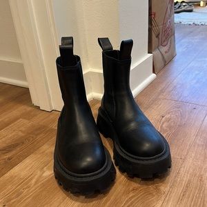 Simon miller black scrambler Chelsea boot